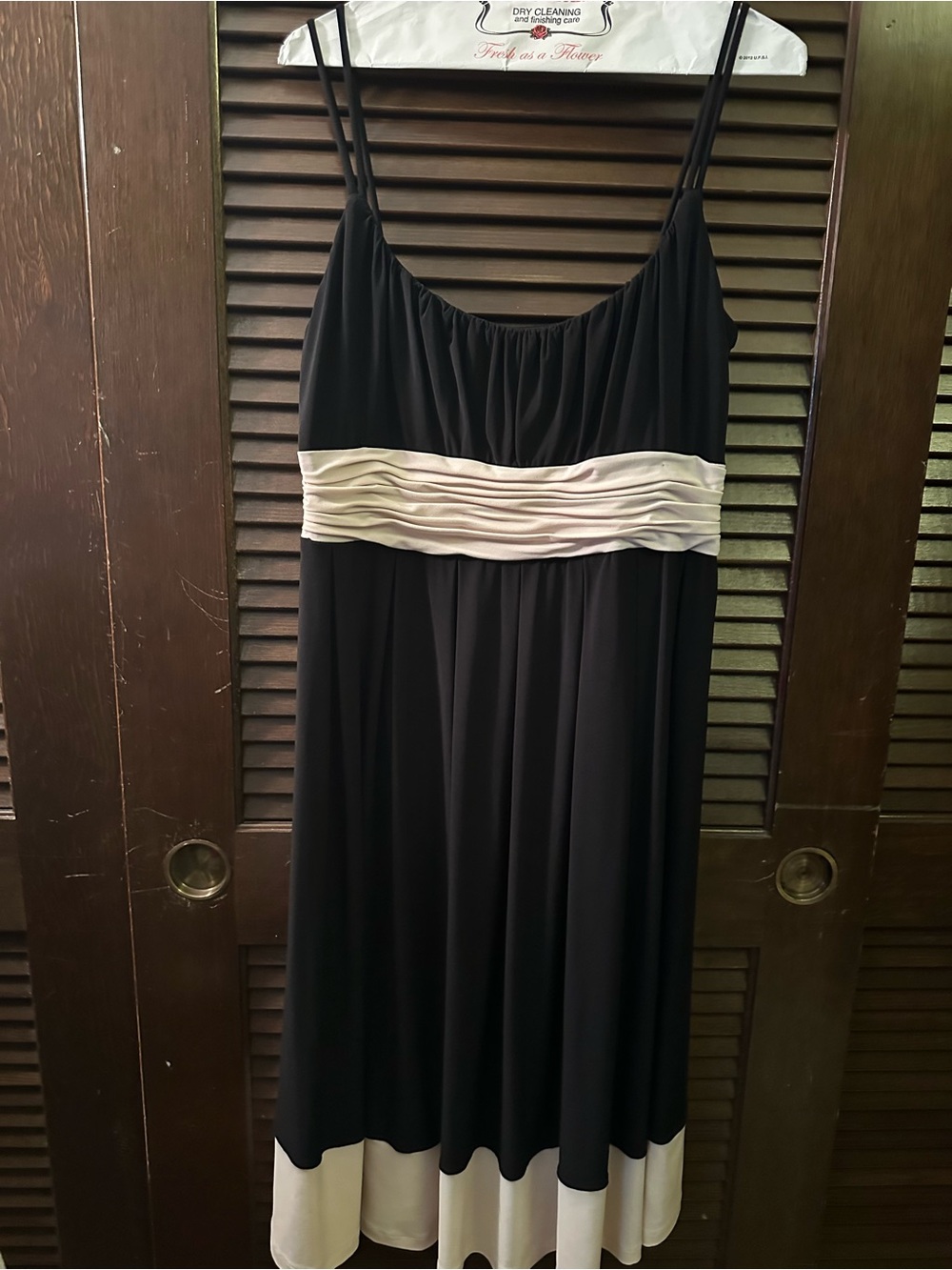 Jones New York Black and Cream Spaghetti Strap Midi Dress